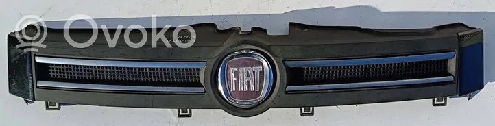 Fiat Panda II Atrapa chłodnicy / Grill 