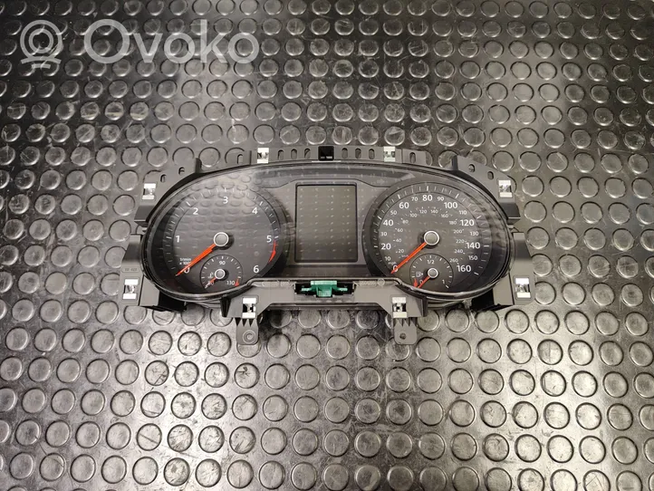 Volkswagen PASSAT B8 Speedometer (instrument cluster) 3G0920941