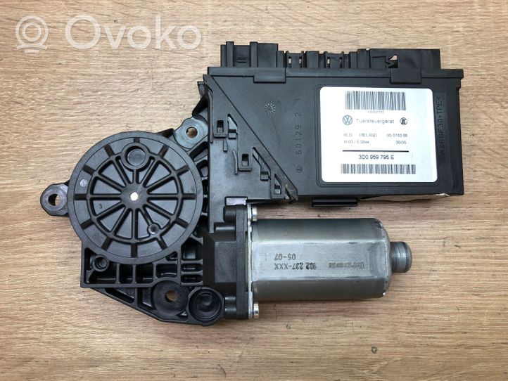 Volkswagen Touareg I Rear door window regulator motor 3D0959795E