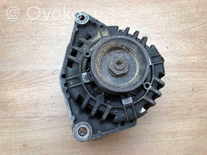 Volkswagen PASSAT B5.5 Generatore/alternatore 059903015G