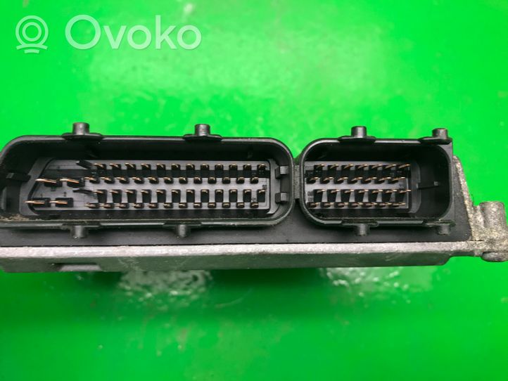 Volkswagen Polo IV 9N3 Centralina/modulo motore ECU 03D906023B