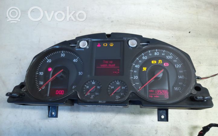 Volkswagen PASSAT B6 Compteur de vitesse tableau de bord 3C0920960A