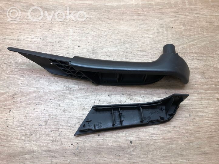 Volkswagen PASSAT B7 Front door interior handle 3AA867180