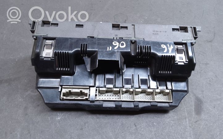 Audi A6 S6 C6 4F Climate control unit 4F1820043M