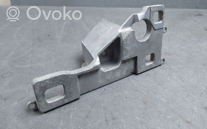 Volkswagen PASSAT B5.5 Staffa di rinforzo per l’ammortizzatore anteriore 3B0864273