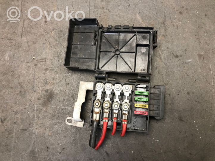 Skoda Fabia Mk1 (6Y) Module de fusibles 6E0937550A