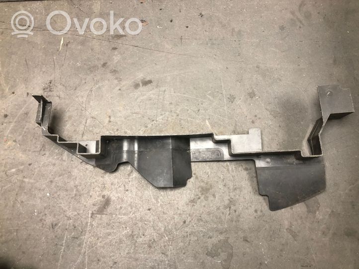 Audi A6 Allroad C5 Oro paėmimo kanalo detalė (-ės) 4Z7121284D