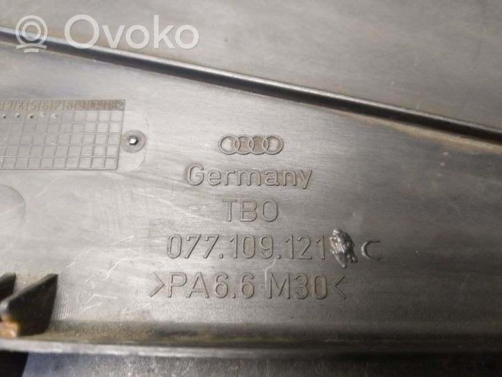 Audi A8 S8 D3 4E Osłona paska / łańcucha rozrządu 077109121C