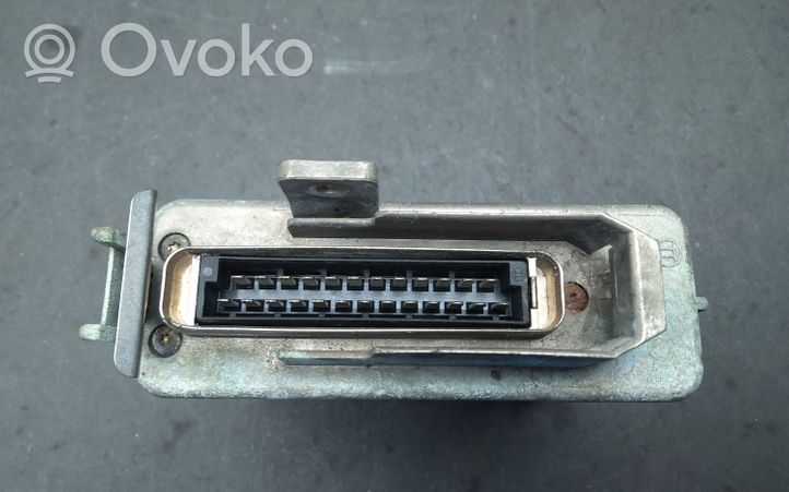 Volkswagen Golf III Unité de commande, module ECU de moteur 893907383B