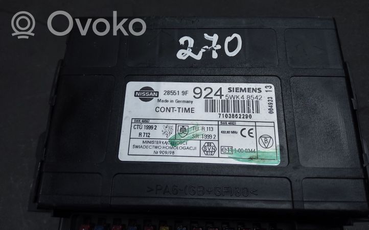 Nissan Primera Saugiklių dėžė (komplektas) 285519F924