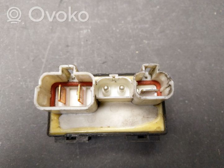 Volvo S40 Coolant fan relay 9442934