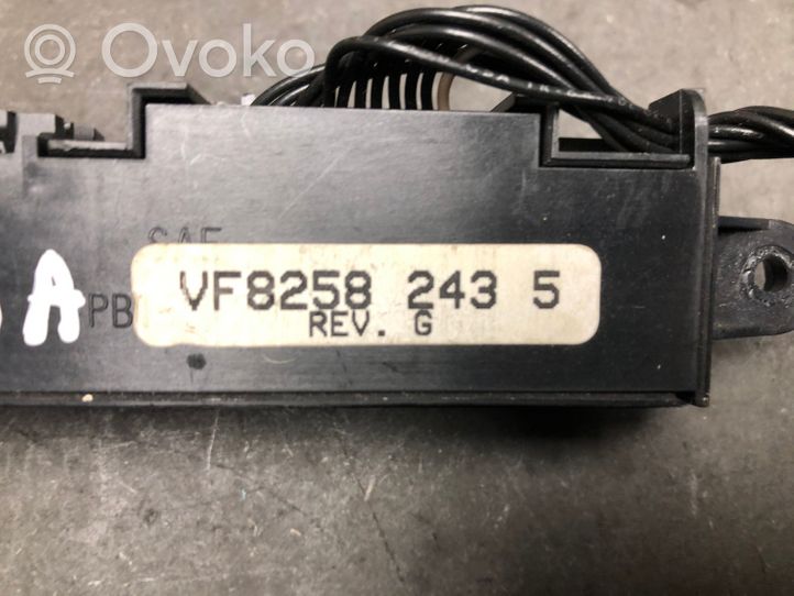 Chrysler Voyager Przełącznik / Przycisk kierownicy VF8258