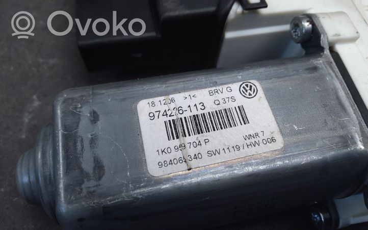 Volkswagen PASSAT B6 Stiklo kėbule (fortkės) jungtukas 1K0959704P