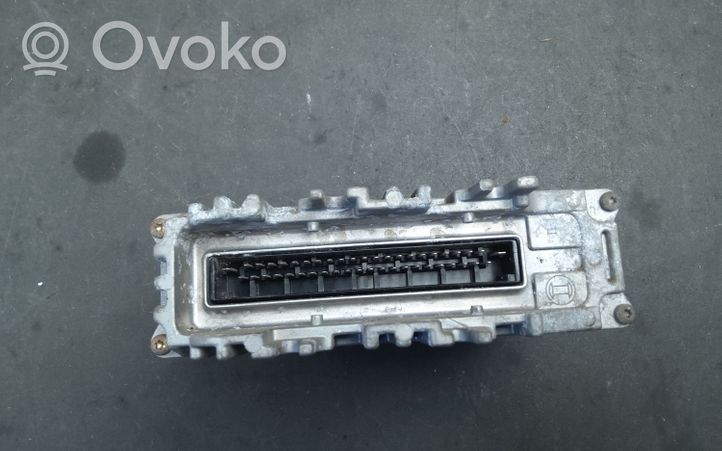 Volkswagen Golf III Unité de commande, module ECU de moteur 032906026G