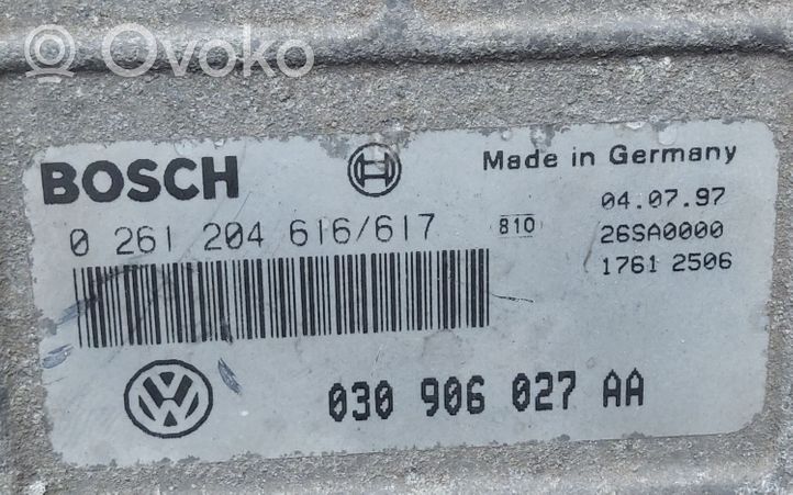Volkswagen Golf III Unité de commande, module ECU de moteur 030906027AA