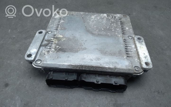 Chrysler Voyager Unité de commande, module ECU de moteur 0281012121