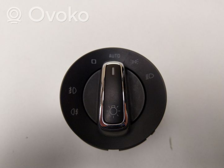 Skoda Superb B6 (3T) Light switch 3T0941431B
