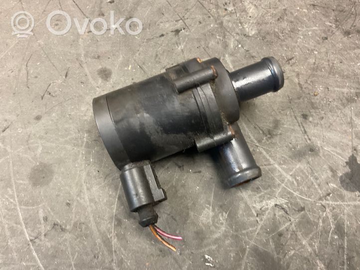 Volkswagen Eos Pompe à eau de liquide de refroidissement 1K0965561J