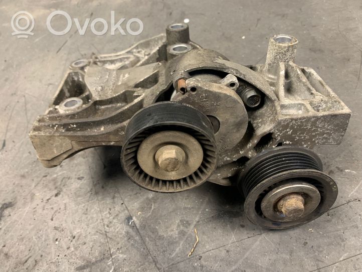 Opel Insignia A Uchwyt / Mocowanie sprężarki klimatyzacji 55582510