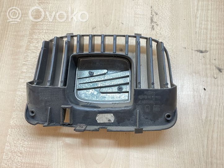 Seat Toledo IV (NH) Grille de calandre avant 1M0853651F