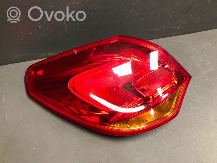 Opel Astra J Lampa tylna 21652102