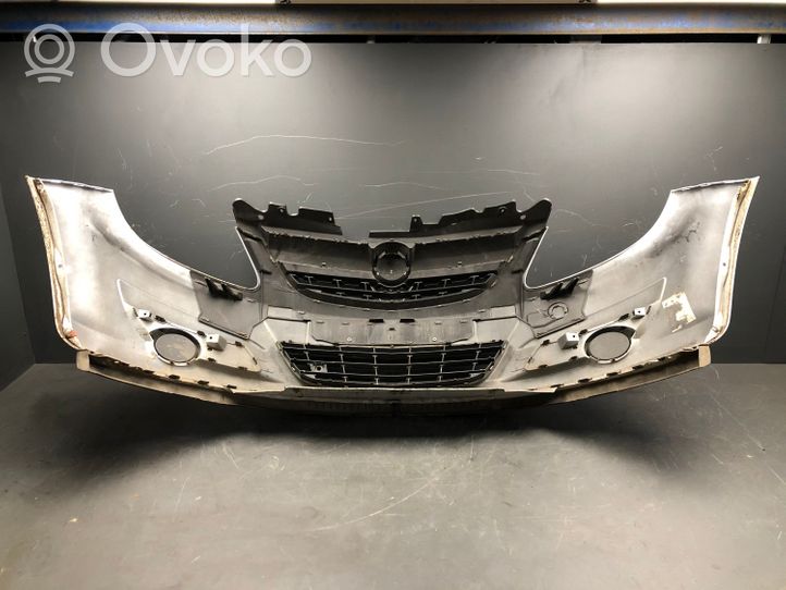 Opel Corsa D Priekšējais bamperis 13179946