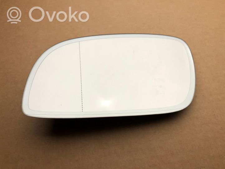 Volkswagen PASSAT B6 Wing mirror glass 0730750105S