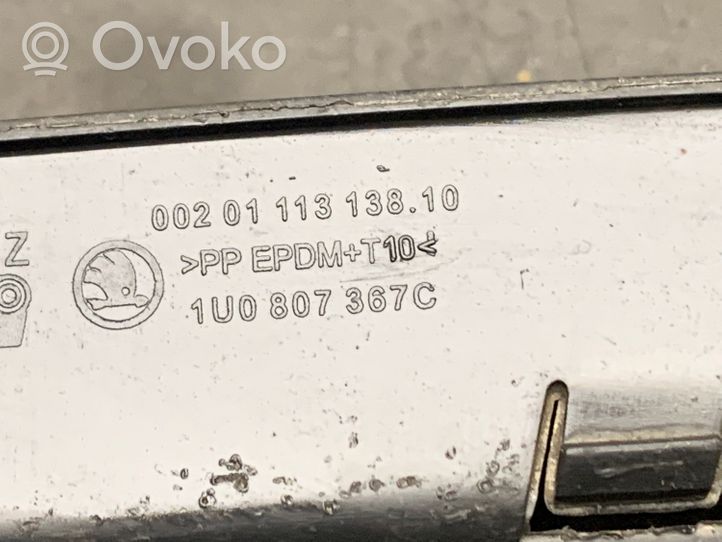 Skoda Octavia Mk2 (1Z) Grille inférieure de pare-chocs avant 1Z0807367B