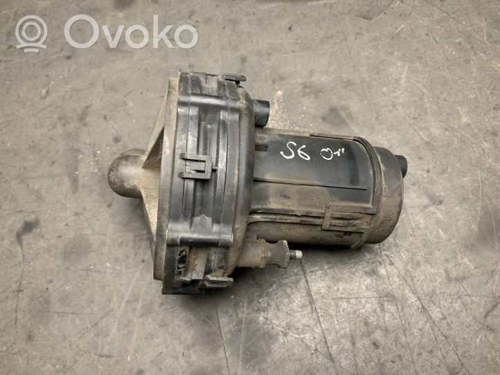 Audi A4 S4 B5 8D Pompe à air secondaire 078906601D