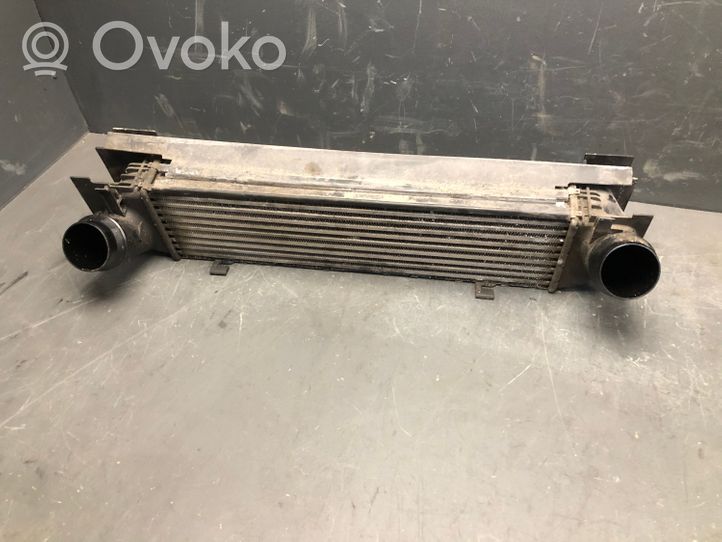 BMW 3 F30 F35 F31 Oro nukreipėjas/ kanalas interkūlerio radiatoriaus 7600530