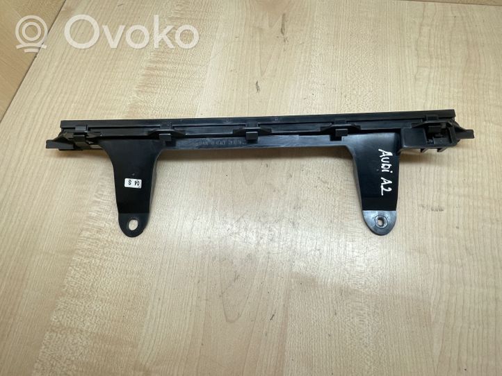 Audi A2 Trzecie światło stop 8Z0945097