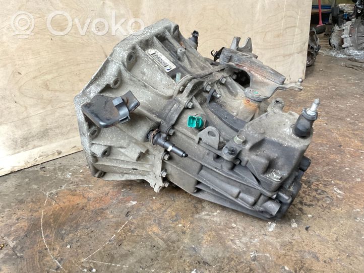 Nissan Qashqai Boîte de vitesses manuelle à 6 vitesses 8201010268