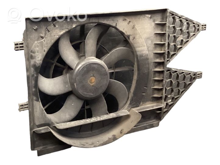 Volkswagen Polo V 6R Kale ventilateur de radiateur refroidissement moteur 6R0121207