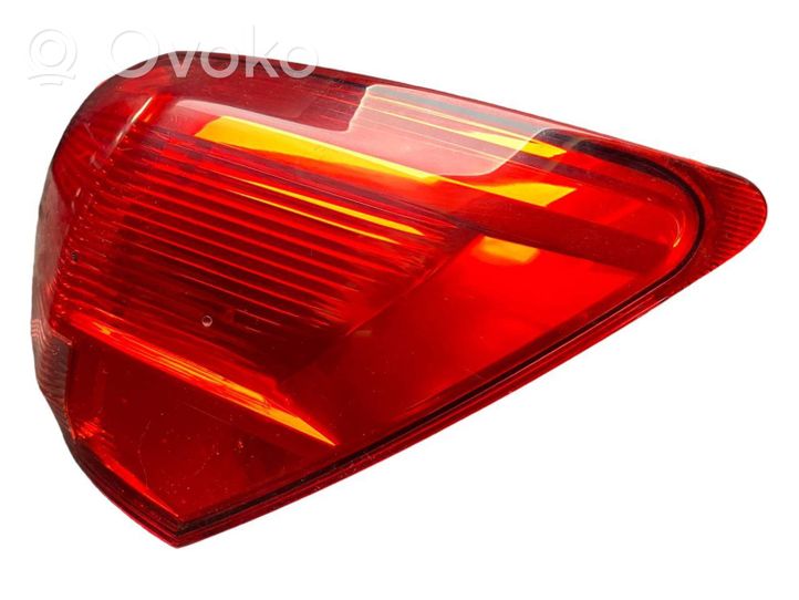 Nissan Qashqai+2 Lampa tylna 26550EY00A