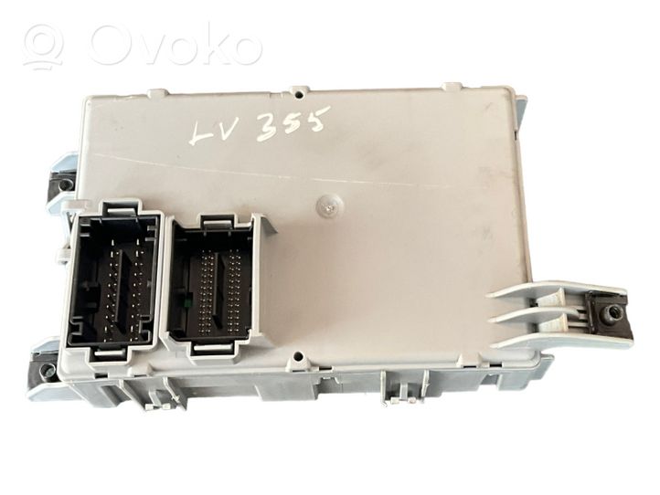 Fiat Punto (199) Module de fusibles 00518690940