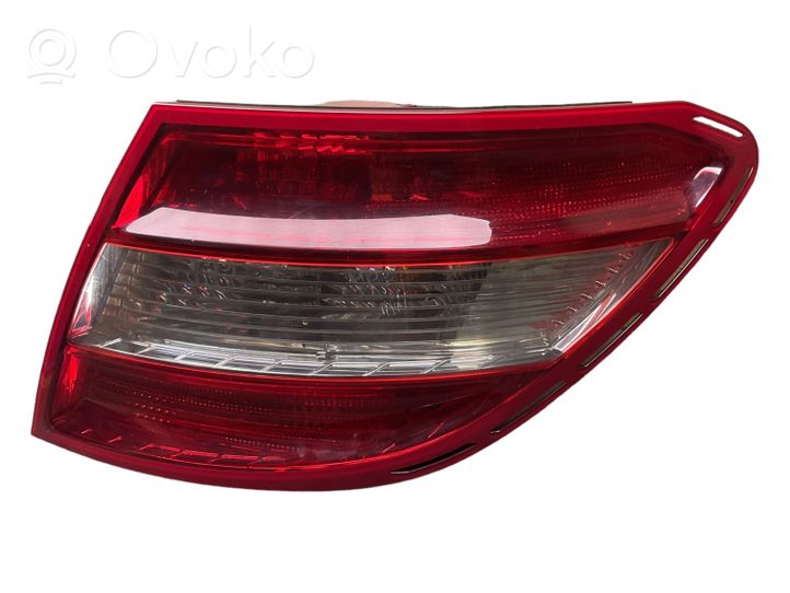 Mercedes-Benz C W204 Luci posteriori 2048200264