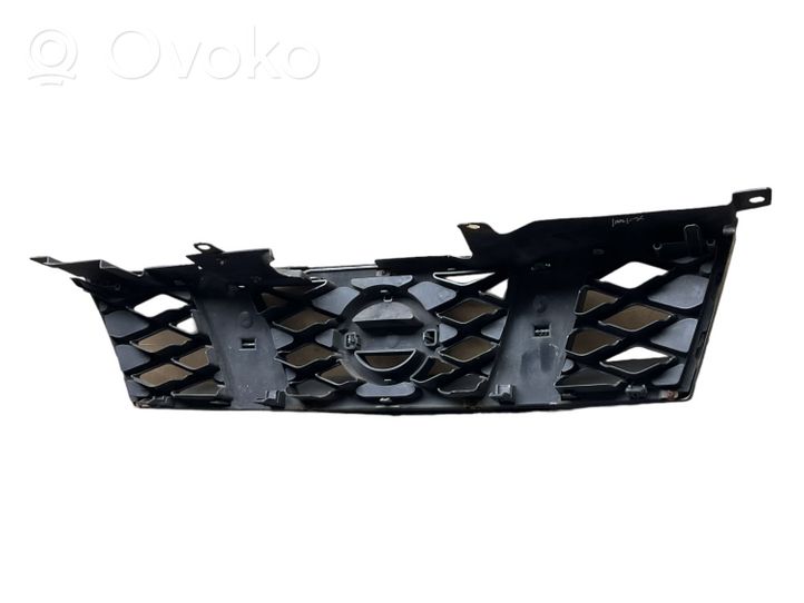 Nissan X-Trail T30 Grille calandre supérieure de pare-chocs avant 62310JG40A50A