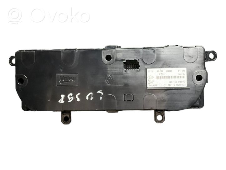 Renault Clio IV Climate control unit 275108796R