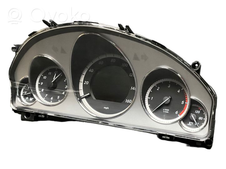 Mercedes-Benz E W212 Speedometer (instrument cluster) A2129002010