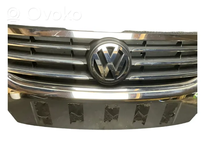 Volkswagen Touran I Atrapa chłodnicy / Grill 1T0853651GM