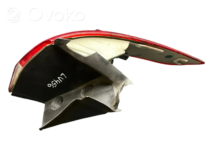 Ford Kuga I Luci posteriori 90021831