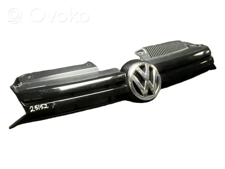 Volkswagen Golf VI Griglia superiore del radiatore paraurti anteriore 5K0853653