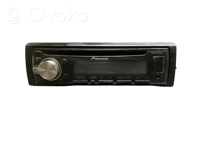 Mercedes-Benz A W168 Unidad delantera de radio/CD/DVD/GPS 10R040626