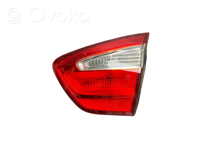 KIA Rio Lampy tylnej klapy bagażnika 924041W2