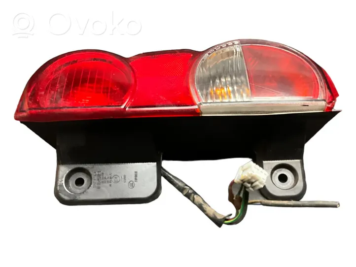 Nissan NV200 Luci posteriori 081151934RB