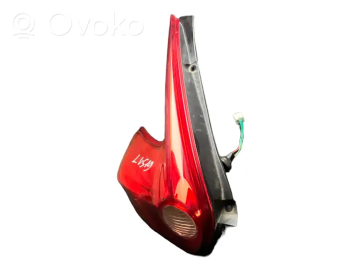 Nissan Juke I F15 Lampa tylna 