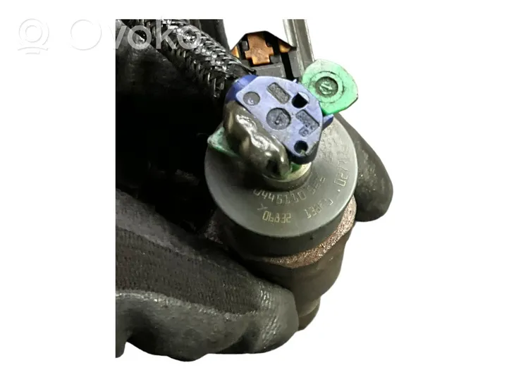 Peugeot 5008 Injecteur de carburant 0445110566