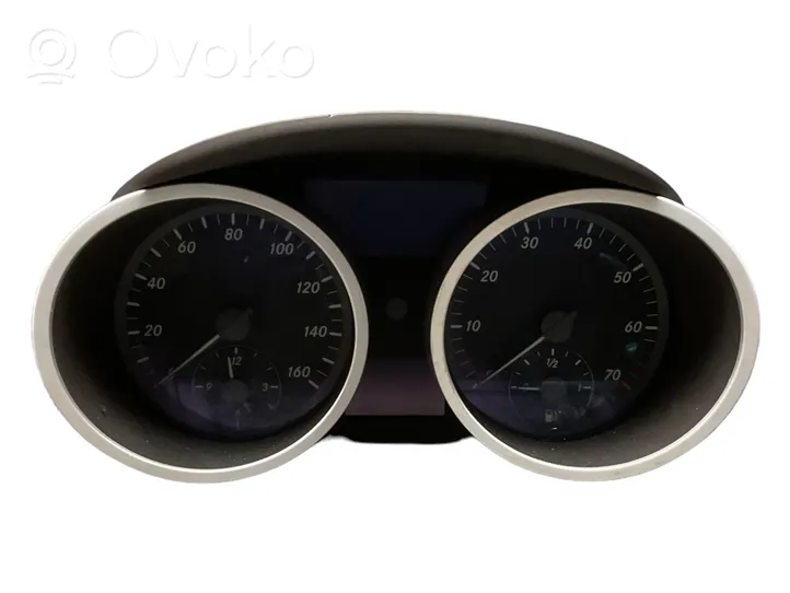 Mercedes-Benz SLK R170 Geschwindigkeitsmesser Cockpit A2C52085035