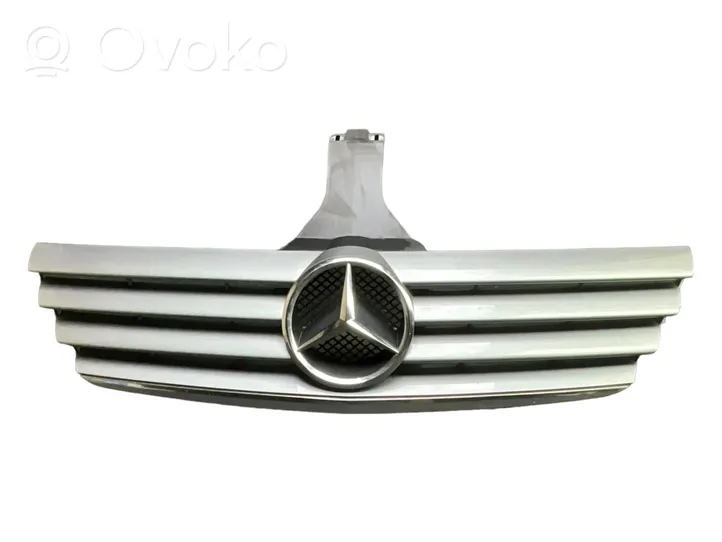 Mercedes-Benz C W203 Kühlergrill A2038800383