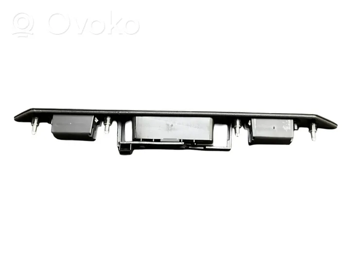 Audi A4 S4 B7 8E 8H Trunk door license plate light bar 8P4827543